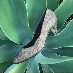 Vintage CAPEZIO Klimpt like fabric pumps kitten heels